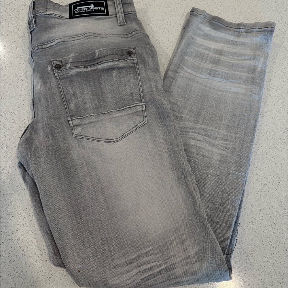 Gray Skinny Jeans with Distressed Details